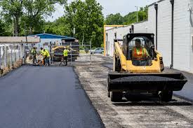 Best Gravel Driveway Installation  in Kennesaw, GA